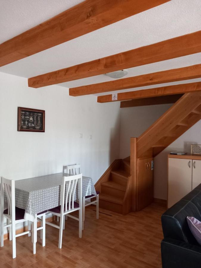 Holiday Home Loznati Црес Экстерьер фото