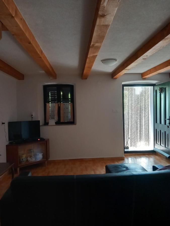 Holiday Home Loznati Црес Экстерьер фото