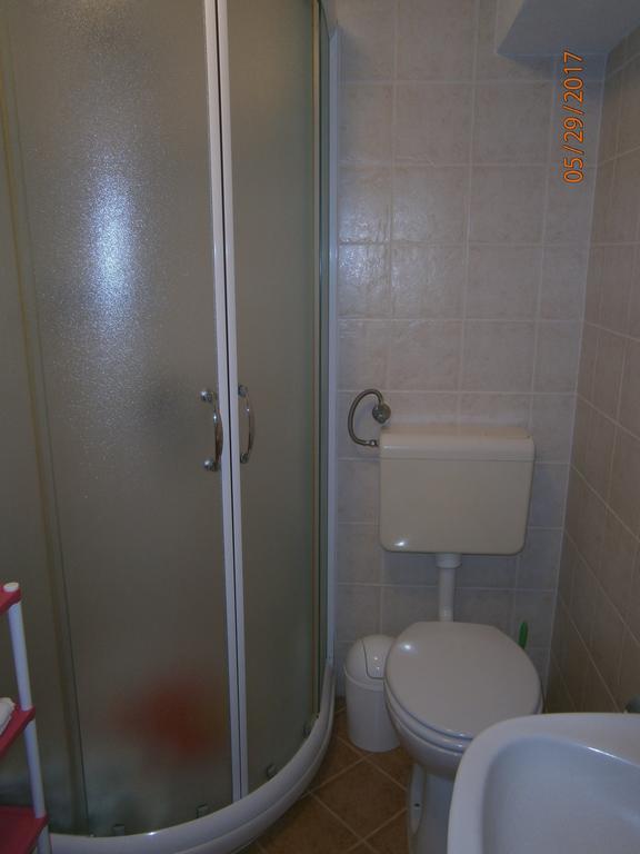 Holiday Home Loznati Црес Экстерьер фото