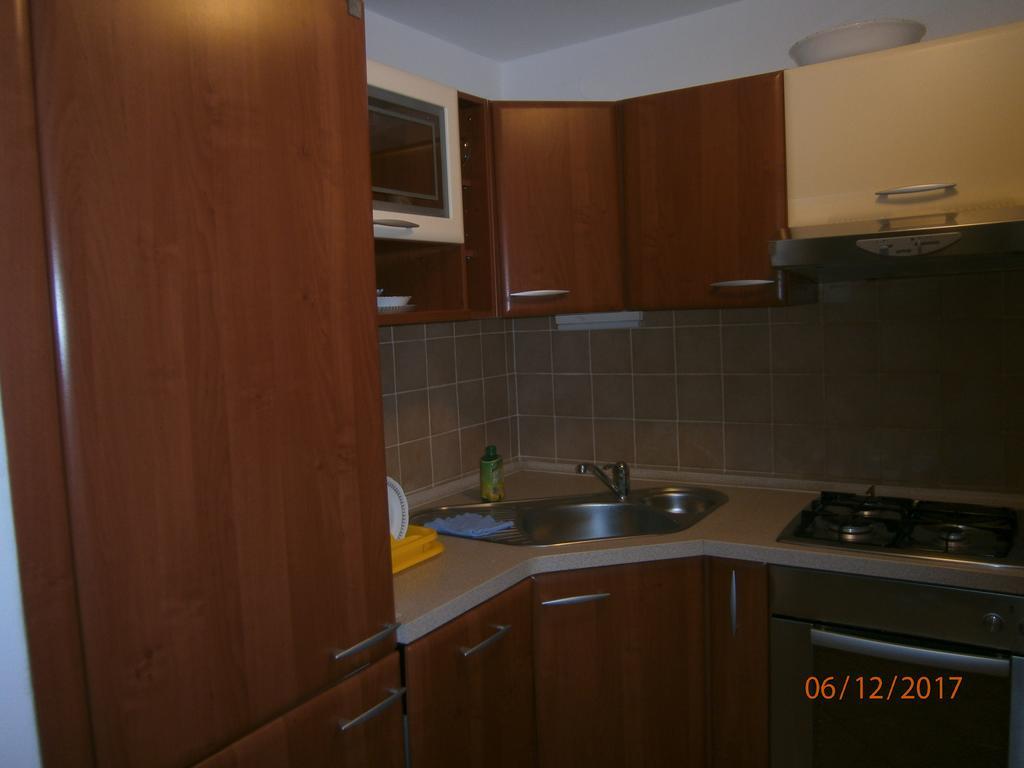 Holiday Home Loznati Црес Экстерьер фото